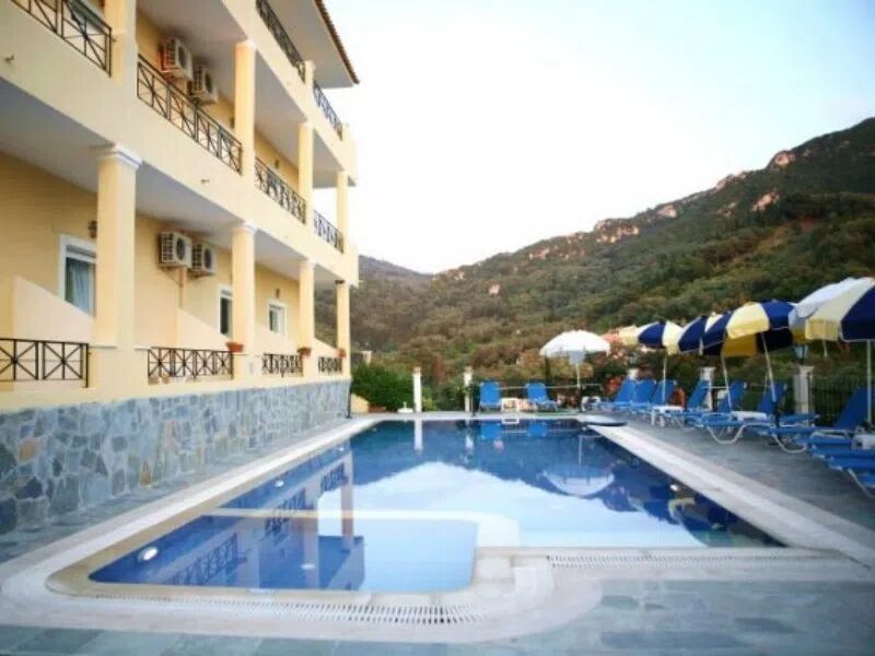 All inclusive Alonakia Hotel - Agios Gordios -  - Griekenland